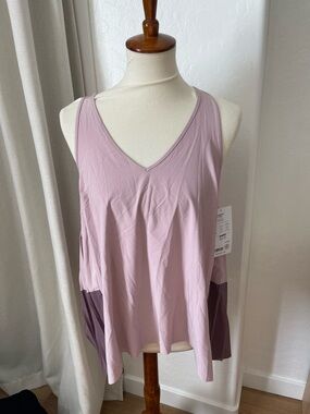 Athleta Dusty Rose V-Neck Tank with Plum Panels